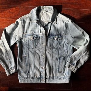Denim Jacket / TopShop / Size 6